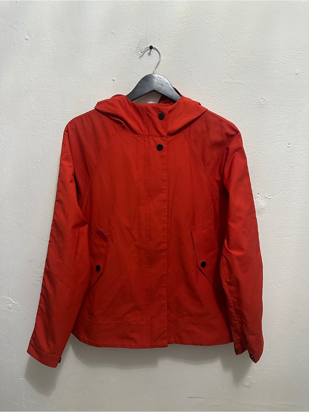 Everlane Women’s Red Hooded Utility Jacket Size S Lightweight Snap Front